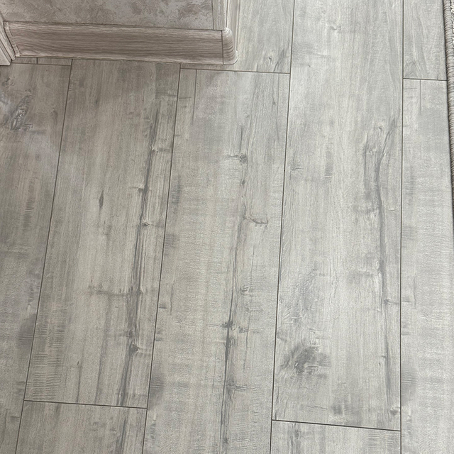 2152 Piso laminado de AC4
